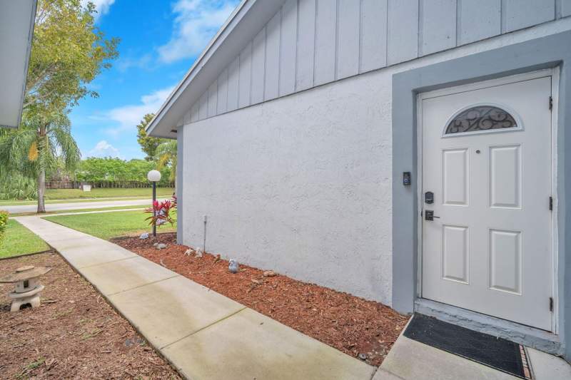2 bedroom Single Family Residence at 6008 NW 3rd Street, Our Place, Margate — photo 4