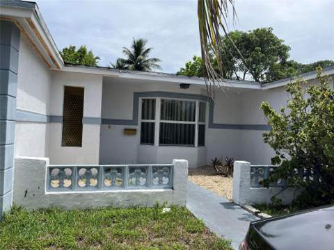 3420 NW 39th Street, Lauderdale Lakes FL - photo 6 of 13