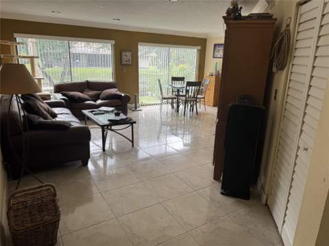 1668 Cypress Pointe Drive #1668, Coral Springs FL - photo 9 of 25