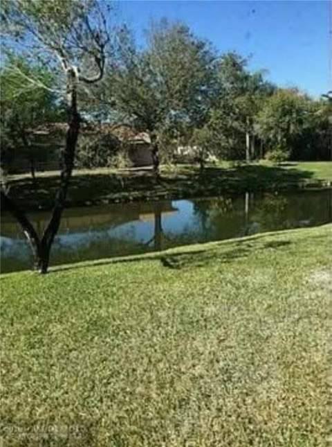 1668 Cypress Pointe Drive #1668, Coral Springs FL - photo 21 of 25