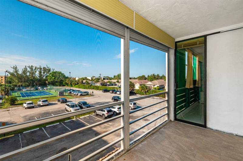 1 bedroom Condominium at 2861 Somerset Drive #317, Somerset Lauderdale lakes, Lauderdale Lakes — photo 5