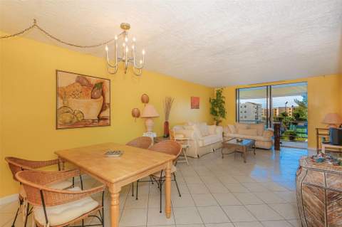 2861 Somerset Drive #317, Lauderdale Lakes FL - photo 8 of 33