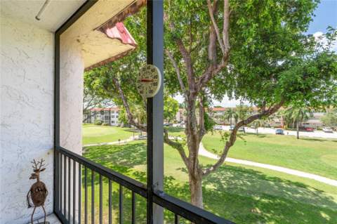 671 S Hollybrook Drive #306, Pembroke Pines FL - photo 16 of 53