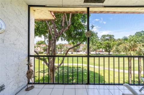 671 S Hollybrook Drive #306, Pembroke Pines FL - photo 17 of 53