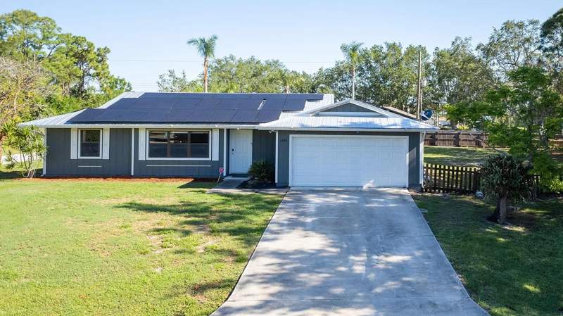 3 bedroom Single Family Residence at 1181 SW Goodman Avenue, Port St Lucie Sec 08, Port St. Lucie — photo 4