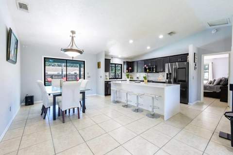 1181 SW Goodman Avenue, Port St. Lucie FL - photo 7 of 29