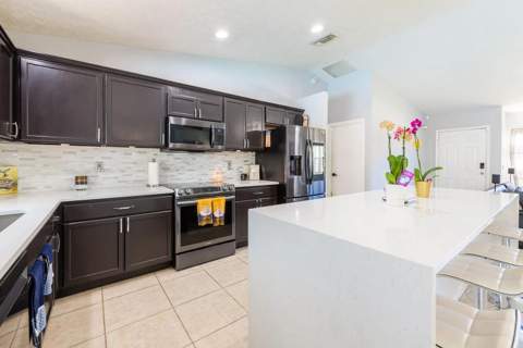 1181 SW Goodman Avenue, Port St. Lucie FL - photo 10 of 29