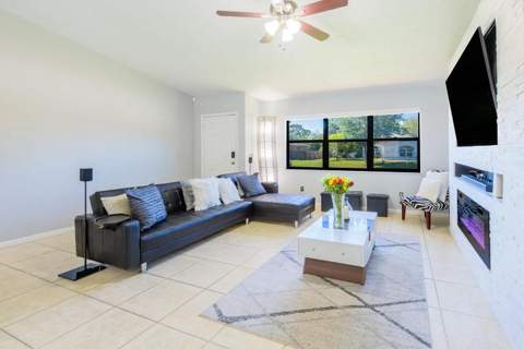 1181 SW Goodman Avenue, Port St. Lucie FL - photo 14 of 29