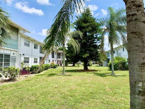 6550 Winfield Boulevard #105, Margate FL - photo 13 of 21