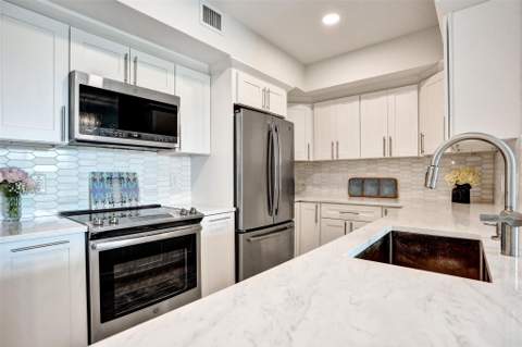700 E Boynton Beach Boulevard #406, Boynton Beach FL - photo 8 of 39