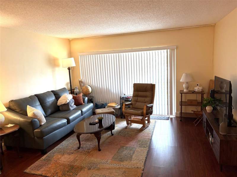 2 bedroom Condominium at 3571 Inverrary Drive #209, Las Vistas At Inverrary, Lauderhill — photo 5