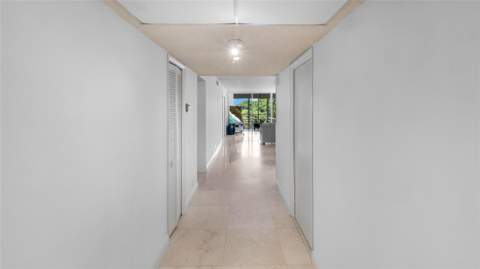 535 Oaks Drive #508, Pompano Beach FL - photo 8 of 34