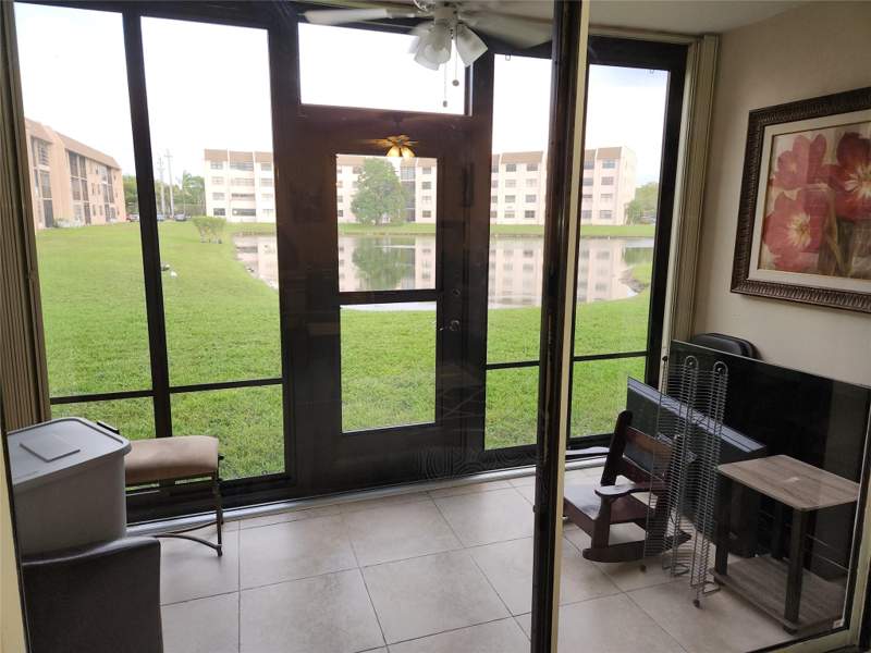 2 bedroom Condominium at 10180 NW 30th Court #101, Sunrise Lakes Phase 4, Sunrise — photo 2