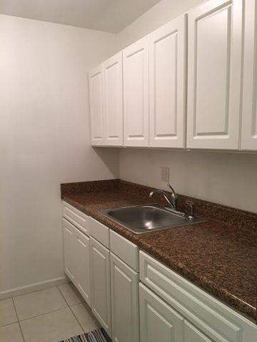 2309 S Federal Highway #18, Boynton Beach FL - photo 6 of 10