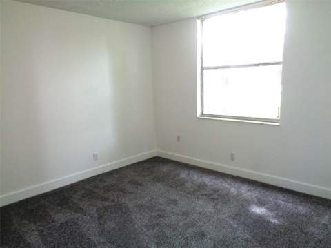 7320 Lake Circle Drive #101, Margate FL - photo 13 of 42