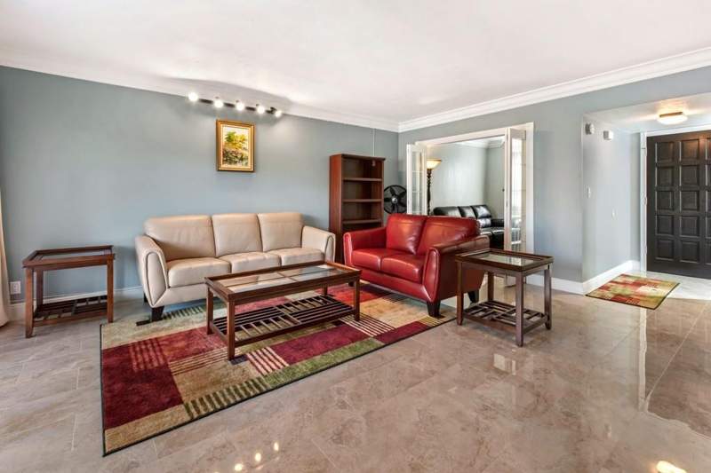 2 bedroom Condominium at 6010 S Falls Circle Drive #405, Falls of inverrary, Lauderhill — photo 4