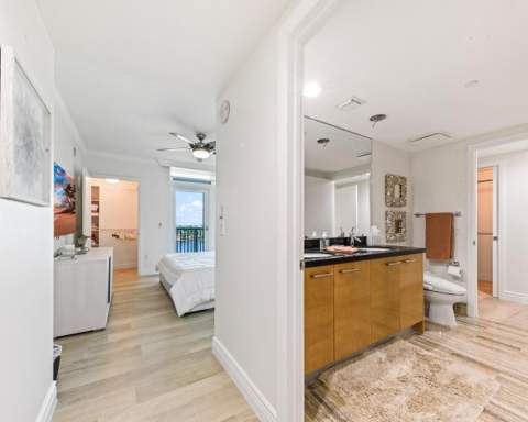 101 S Fort Lauderdale Beach Boulevard #1104, Fort Lauderdale FL - photo 20 of 42