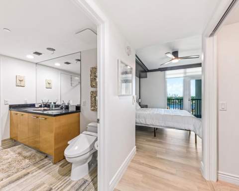 101 S Fort Lauderdale Beach Boulevard #1104, Fort Lauderdale FL - photo 22 of 42