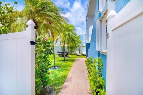 355 Virginia Street #1, Hollywood FL - photo 22 of 33