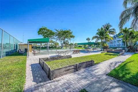 6800 Royal Palm Boulevard #102, Margate FL - photo 7 of 28