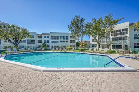 6800 Royal Palm Boulevard #102, Margate FL - photo 6 of 28