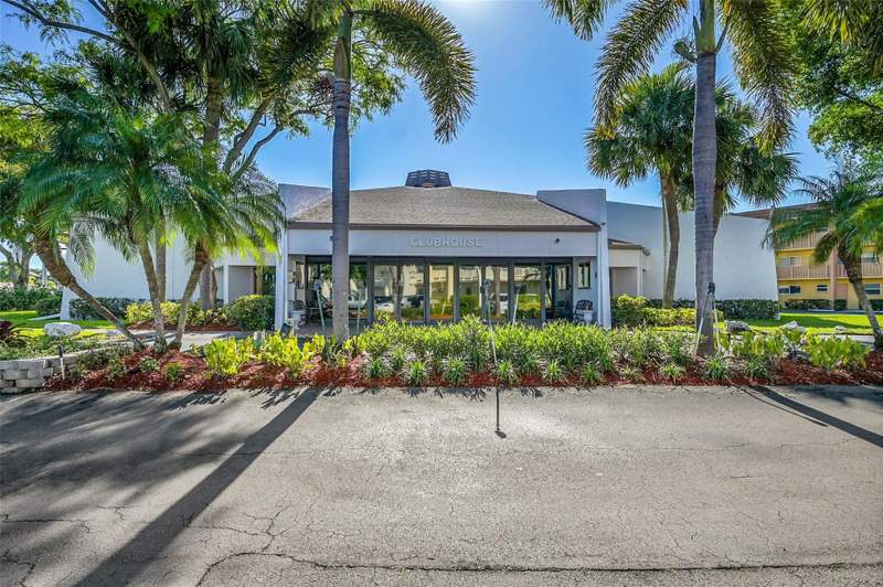 2 bedroom Condominium at 6800 Royal Palm Boulevard #102, Royal Park Gardens, Margate — photo 2