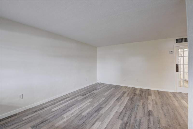 1 bedroom Condominium at 30 SE 13th Street #B2, Palm Royal Apts, Boca Raton — photo 5