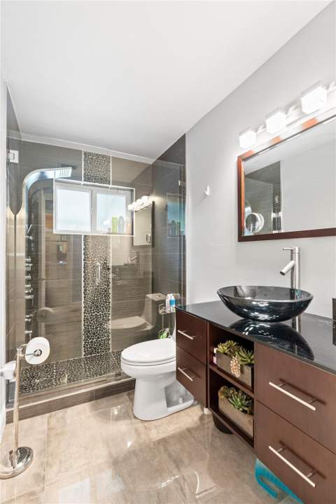 2501 NW 8th Avenue, Wilton Manors FL - photo 16 of 56