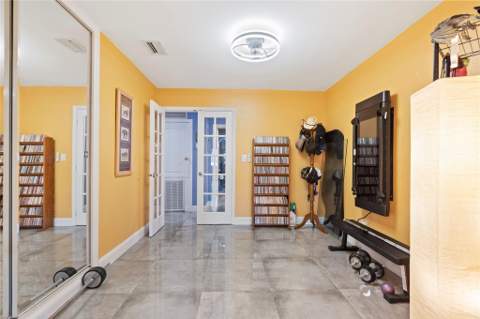 2501 NW 8th Avenue, Wilton Manors FL - photo 20 of 56