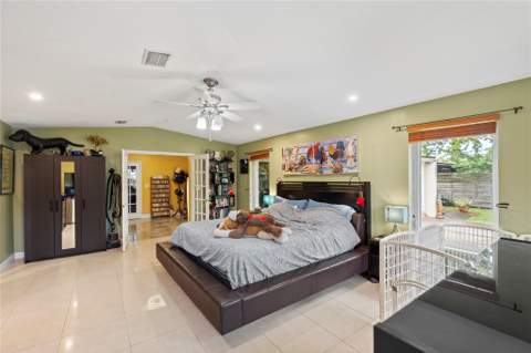 2501 NW 8th Avenue, Wilton Manors FL - photo 24 of 56
