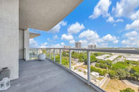 315 NE 3rd Avenue #1008, Fort Lauderdale FL - photo 22 of 44