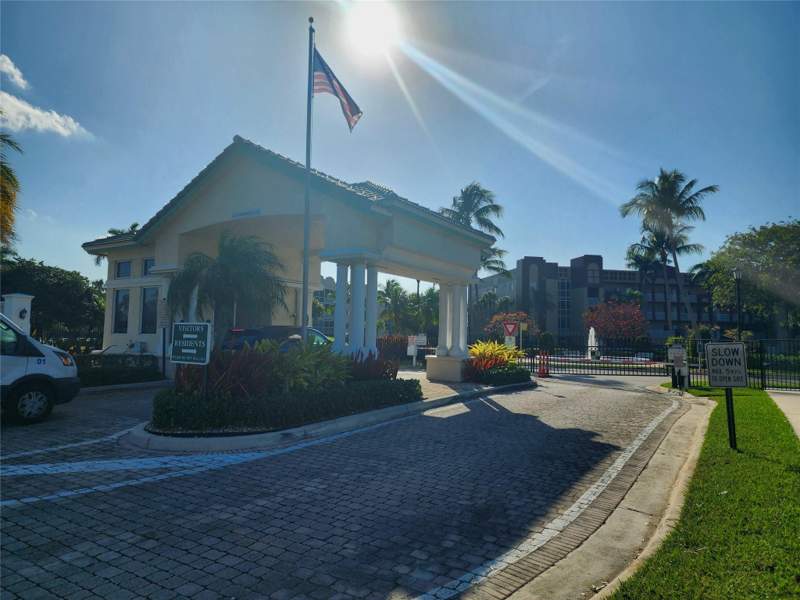 2 bedroom Condominium at 7763 Southampton Terrace #314, Kings Point, Tamarac — photo 3