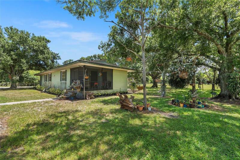3 bedroom Single Family Residence at 10100 W Midway Road, Metes & Bounds, Fort Pierce — photo 5