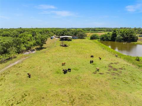10100 W Midway Road, Fort Pierce FL - photo 10 of 15