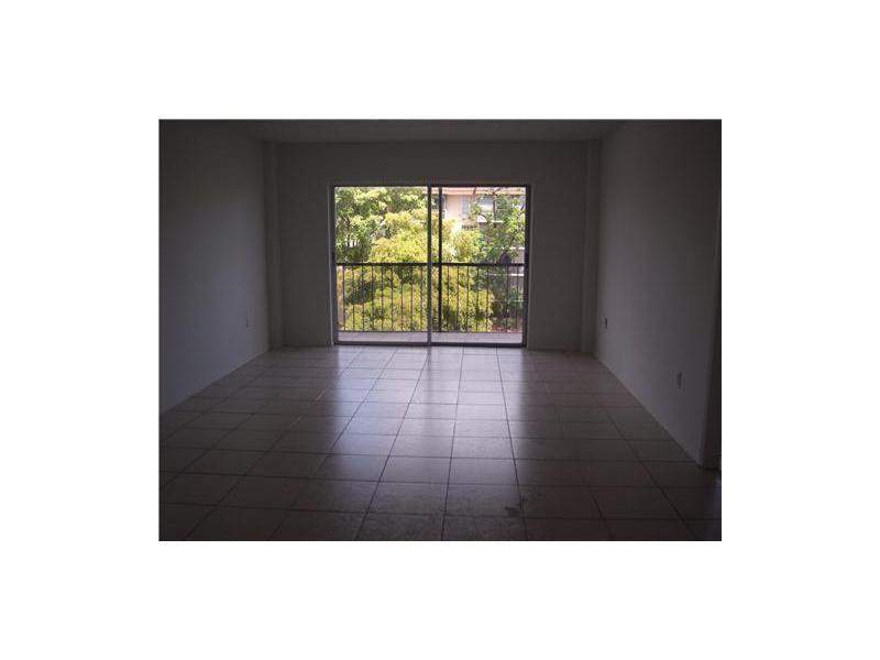 2 bedroom Condominium at 4158 Inverrary Drive #404, Manors of Inverrary, Lauderhill — photo 5