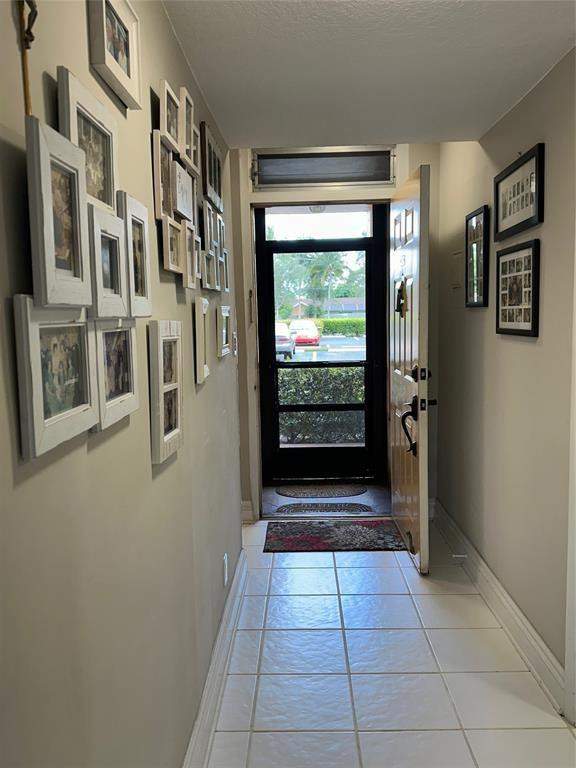 2 bedroom Condominium at 5609 Coral Lake #109, Coral Gate, Margate — photo 4