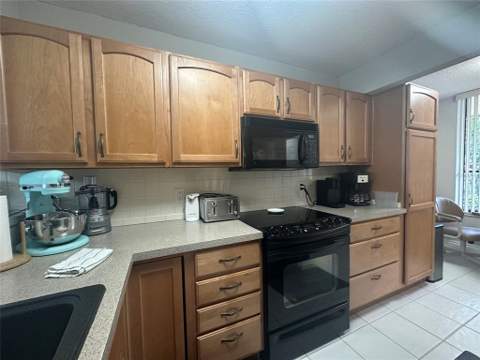 5609 Coral Lake #109, Margate FL - photo 10 of 25