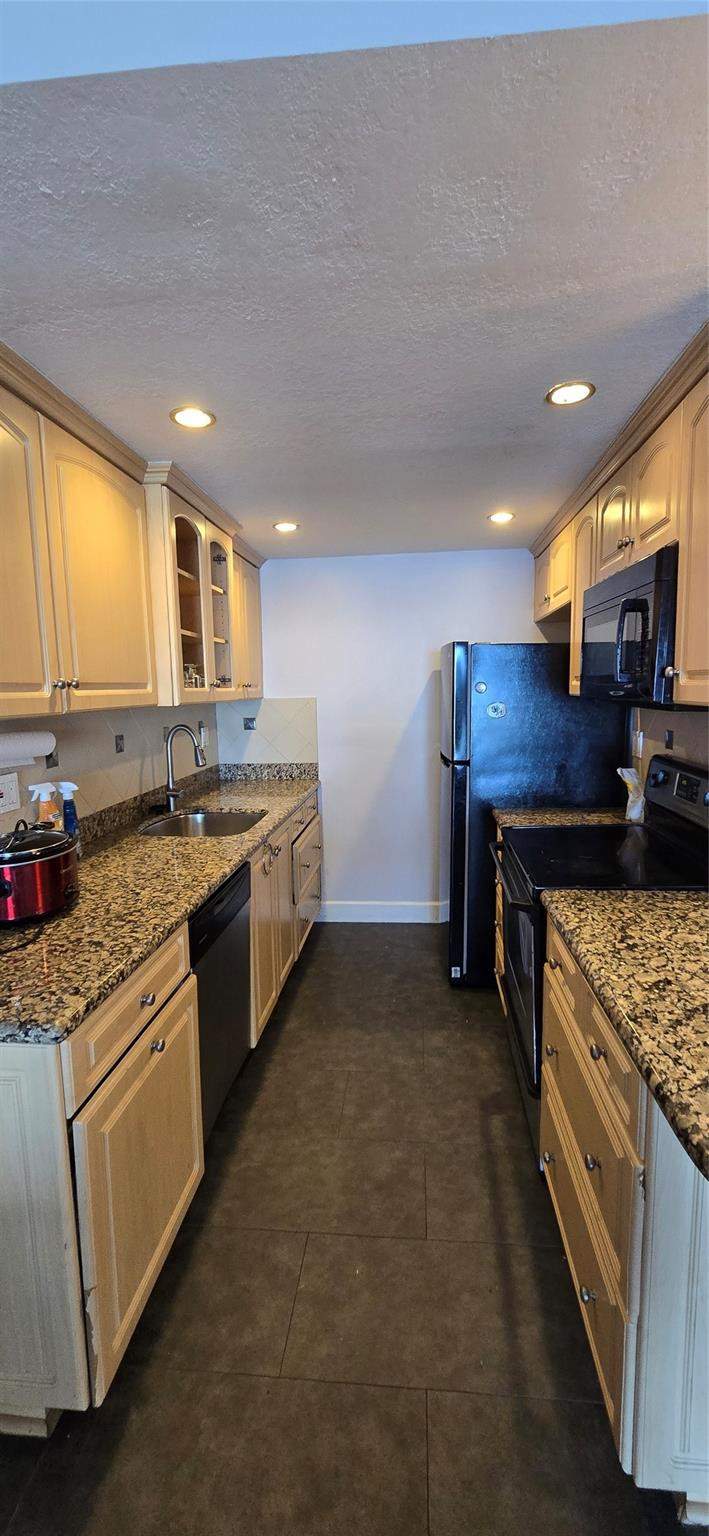 2 bedroom Condominium at 200 S Birch Road #121, Leisure Beach South, Fort Lauderdale — photo 5