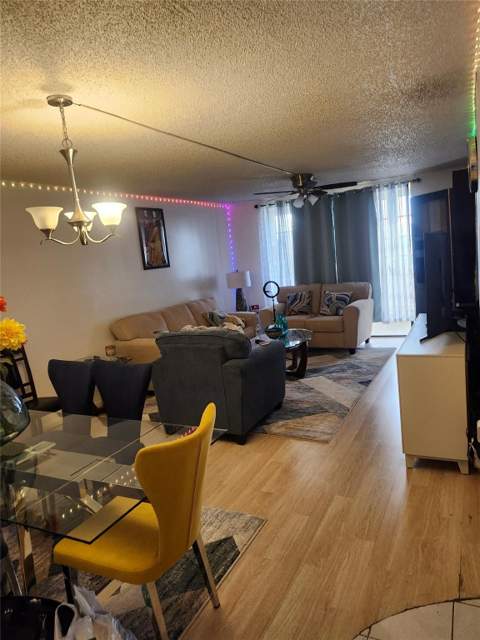 2840 Somerset Drive #404 M, Lauderdale Lakes FL - photo 12 of 13