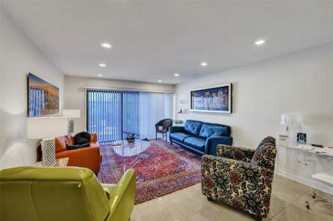 4060 N Hills Drive #32, Hollywood FL - photo 10 of 45