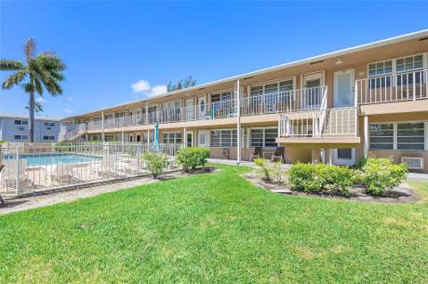 500 Layne Boulevard #6, Hallandale Beach FL - photo 14 of 15