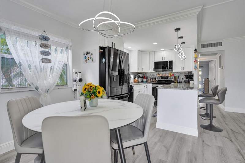 2 bedroom Condominium at 356 Brittany H #356, Kings Point, Delray Beach — photo 2