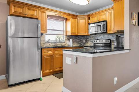409 Brittany I #409, Delray Beach FL - photo 11 of 41