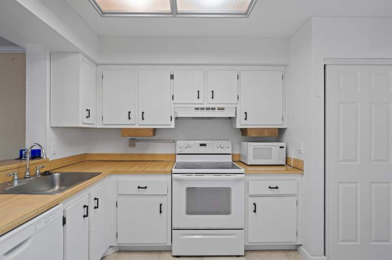 2 bedroom Condominium at 4550 NW 18th Avenue #301, Waters Edge Towers Condo, Deerfield Beach — photo 4