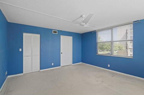 4550 NW 18th Avenue #301, Deerfield Beach FL - photo 9 of 24