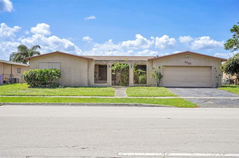 3 bedroom Single Family Residence at 8720 Pasadena Boulevard, Pasadena Lakes West 69-37, Pembroke Pines — photo 4