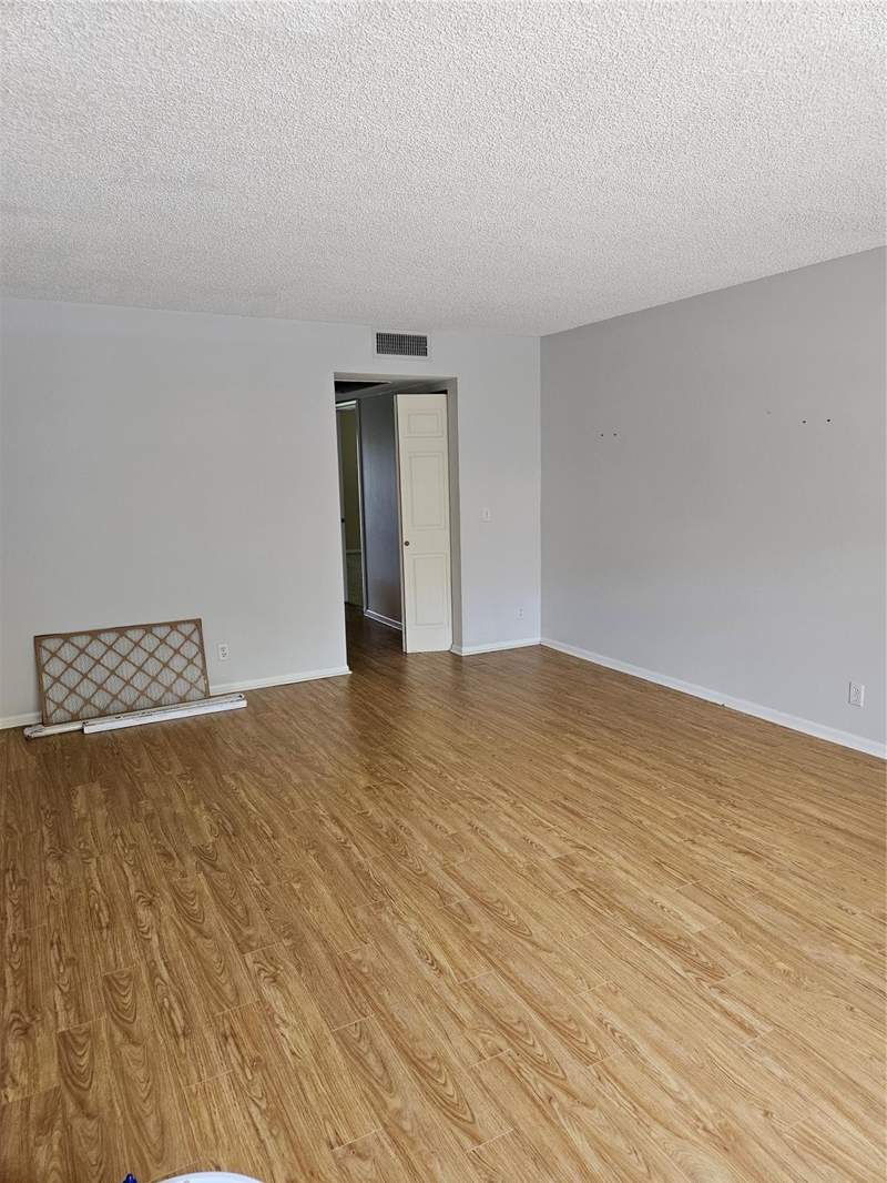 2 bedroom Condominium at 101 SW 132 Way #218, New Hampton, Pembroke Pines — photo 4