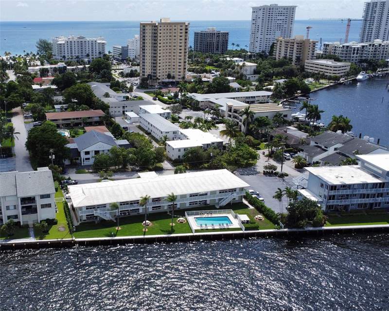 1 bedroom Stock Cooperative at 1105 S Riverside Drive #205, Fairbanks Terrace Co-op, Pompano Beach — photo 2