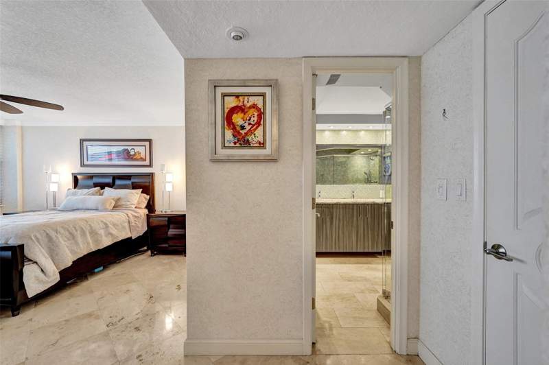 2 bedroom Condominium at 936 Intracoastal Drive #11c, Corinthian, Fort Lauderdale — photo 4
