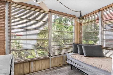 3000 NW 48th Terrace #423, Lauderdale Lakes FL - photo 11 of 24